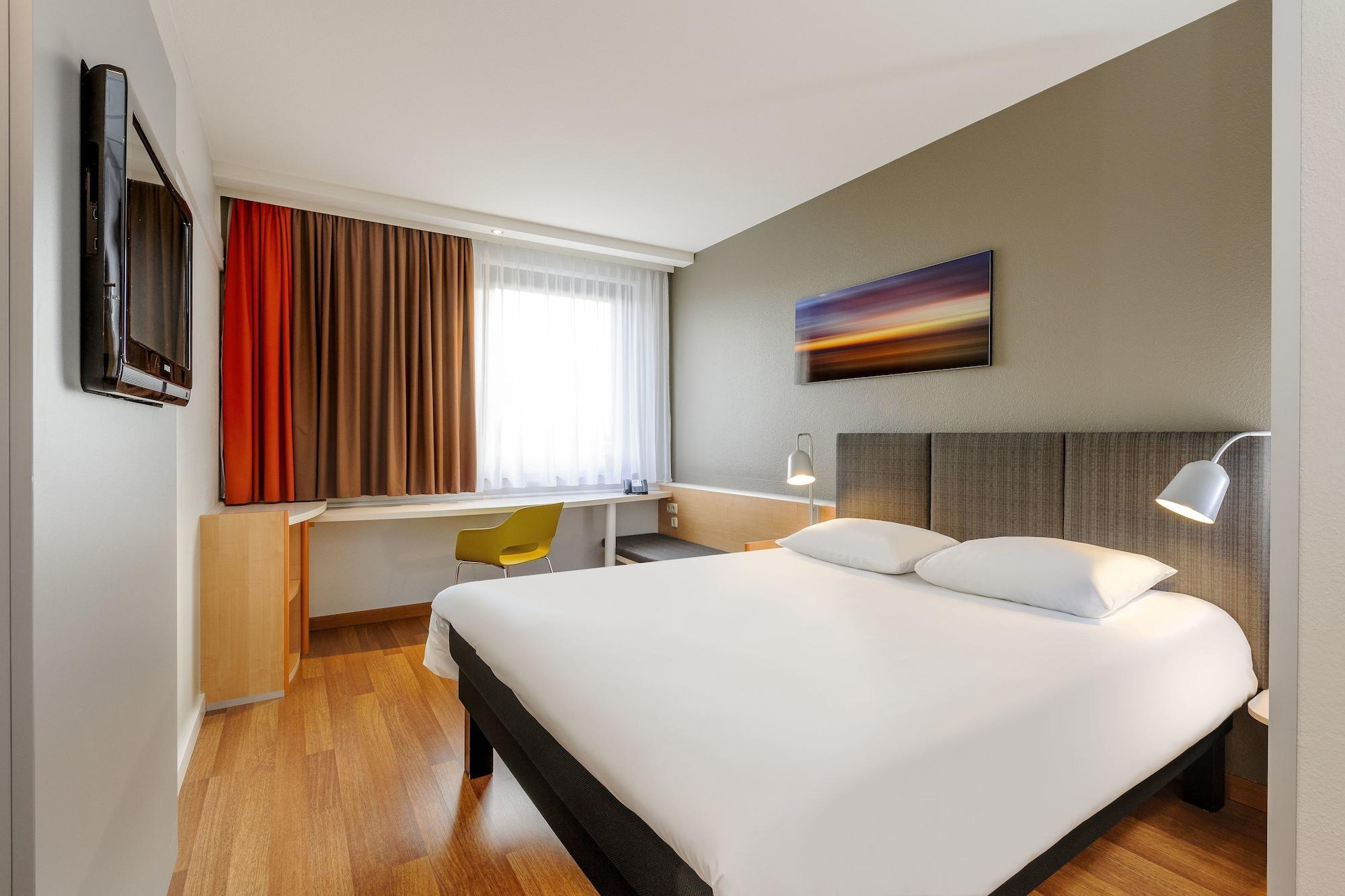 Ibis Hotel Frankfurt Messe West Frankfurt am Main Bagian luar foto