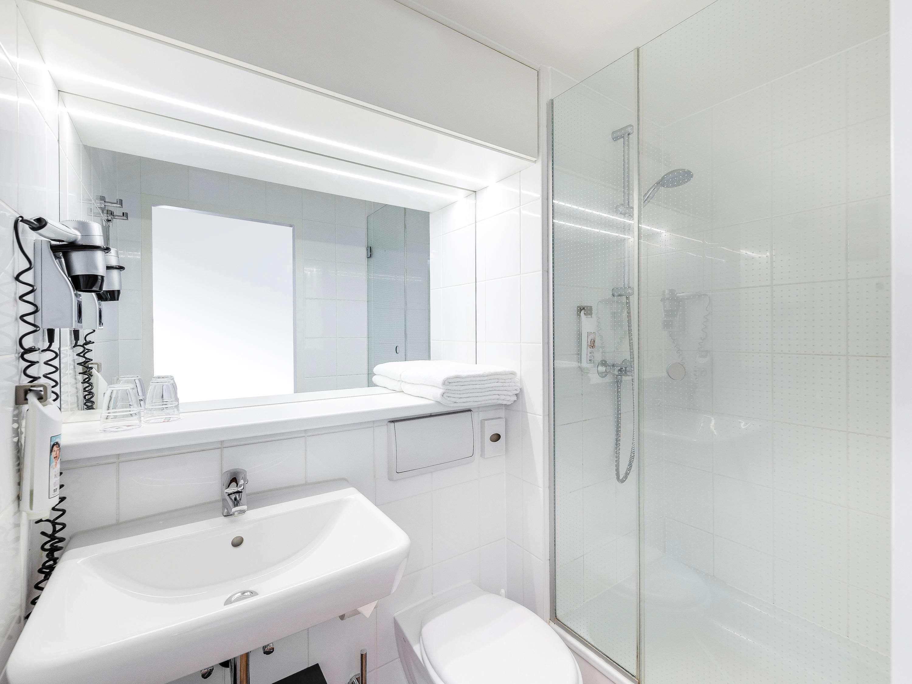 Ibis Hotel Frankfurt Messe West Frankfurt am Main Bagian luar foto