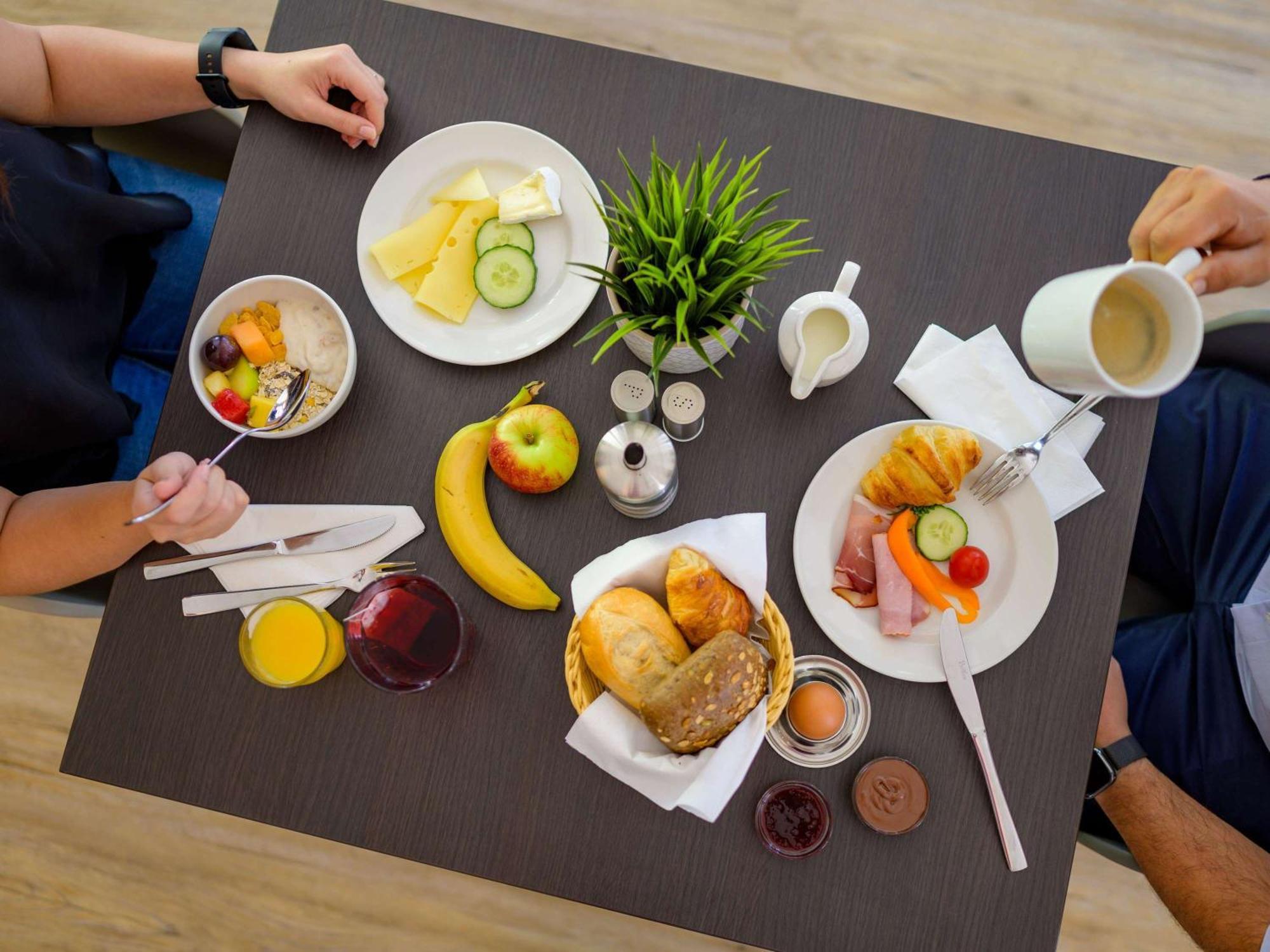 Ibis Hotel Frankfurt Messe West Frankfurt am Main Bagian luar foto