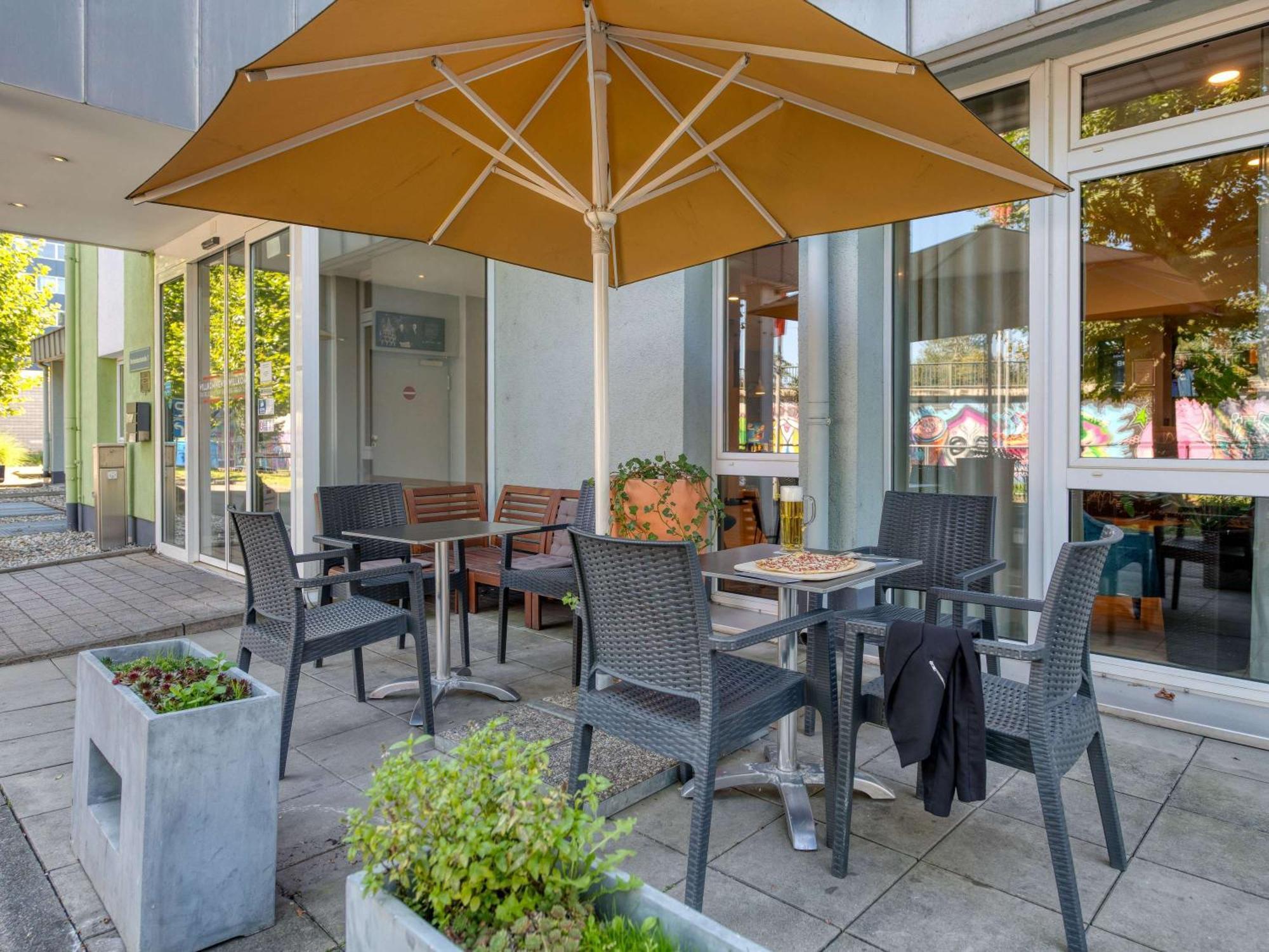 Ibis Hotel Frankfurt Messe West Frankfurt am Main Bagian luar foto
