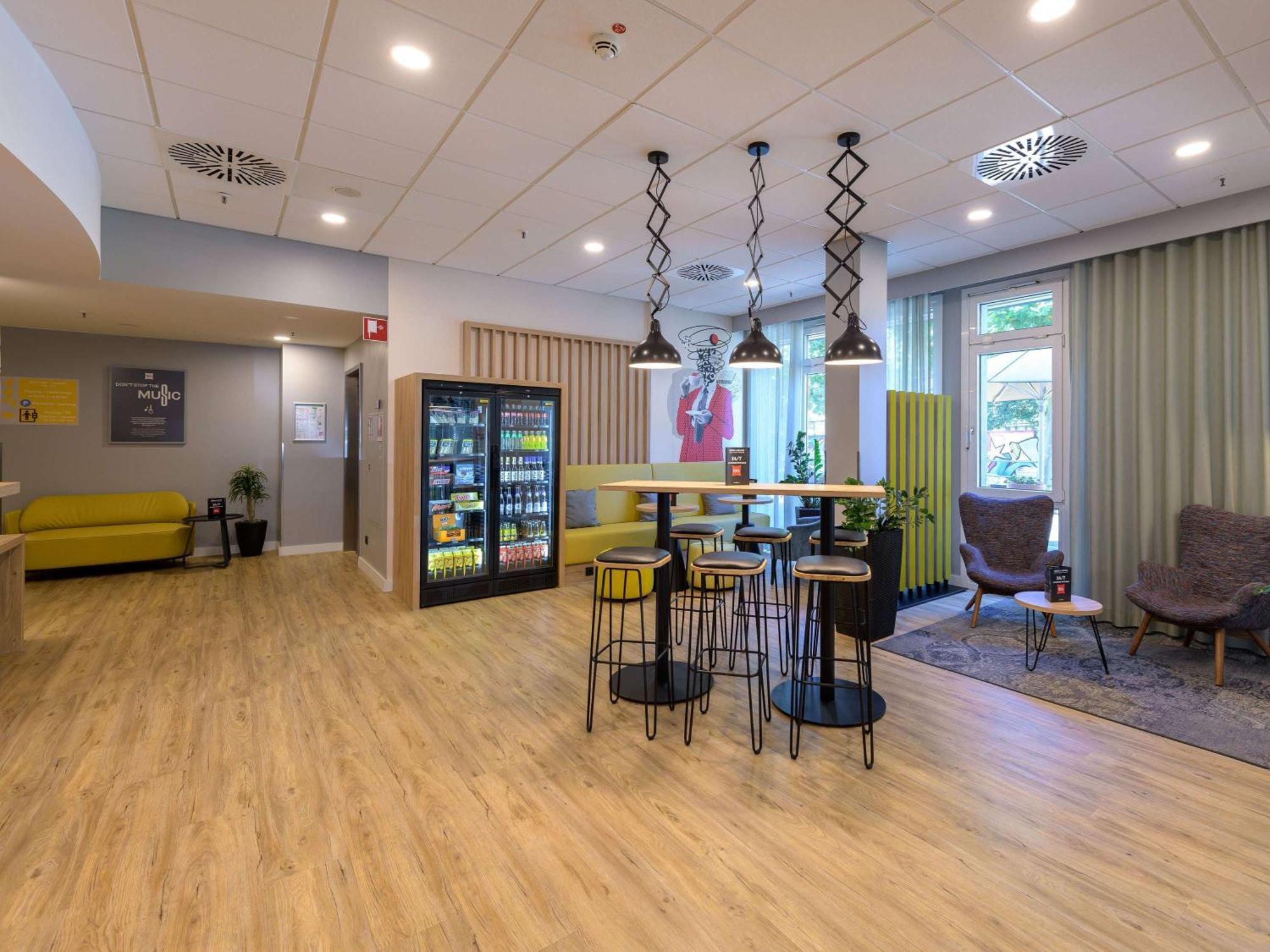 Ibis Hotel Frankfurt Messe West Frankfurt am Main Bagian luar foto