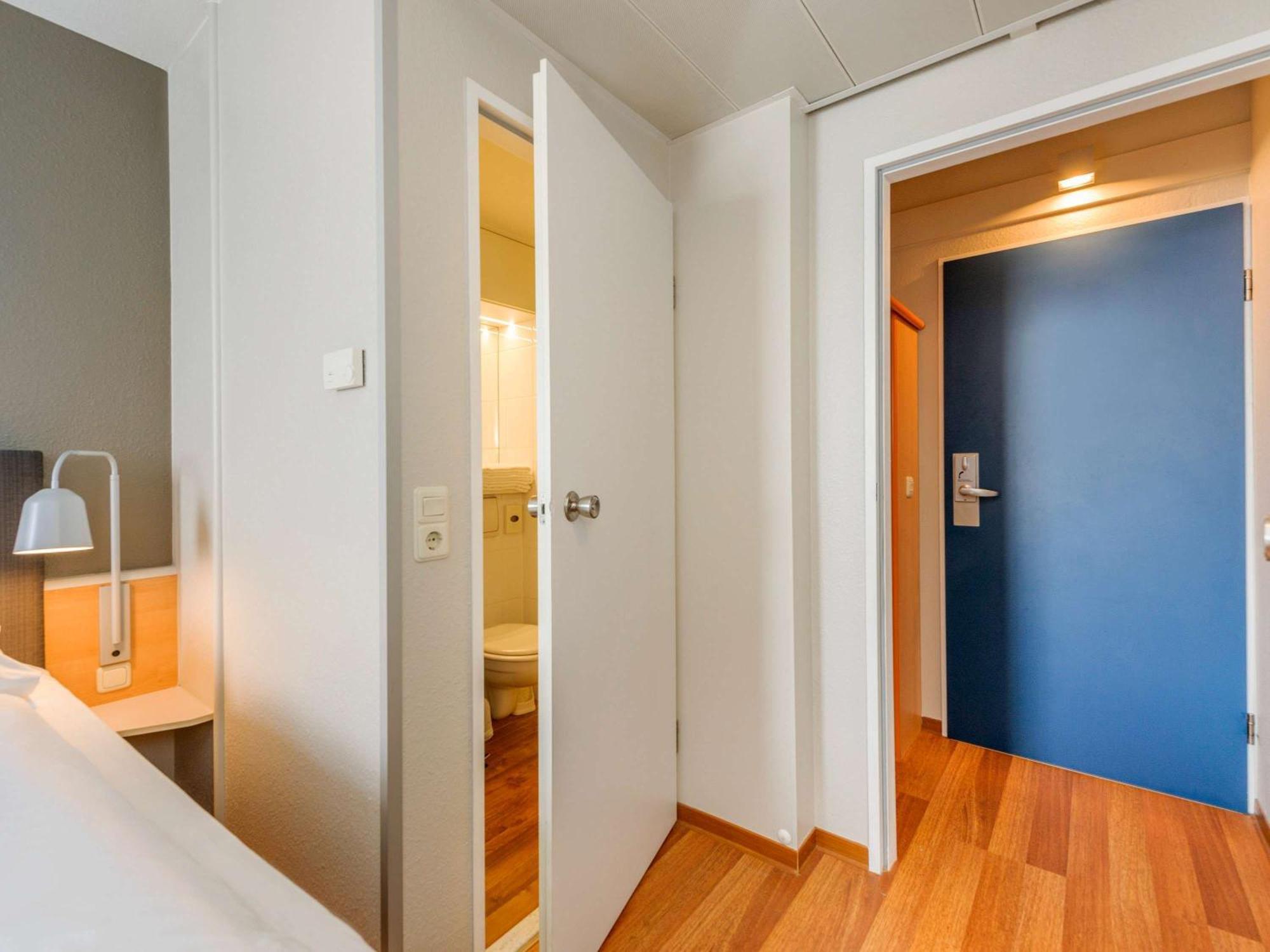 Ibis Hotel Frankfurt Messe West Frankfurt am Main Bagian luar foto