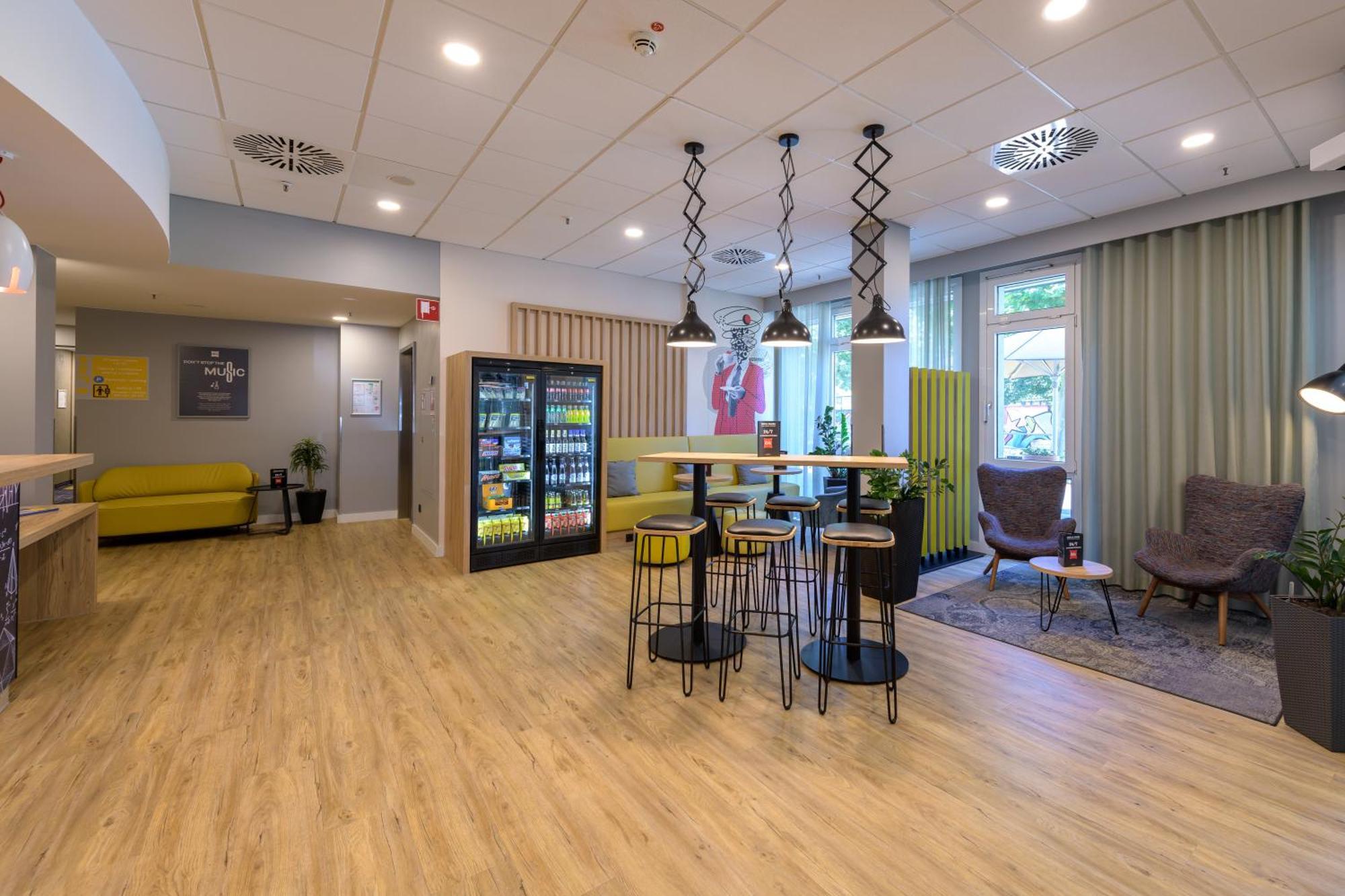 Ibis Hotel Frankfurt Messe West Frankfurt am Main Bagian luar foto