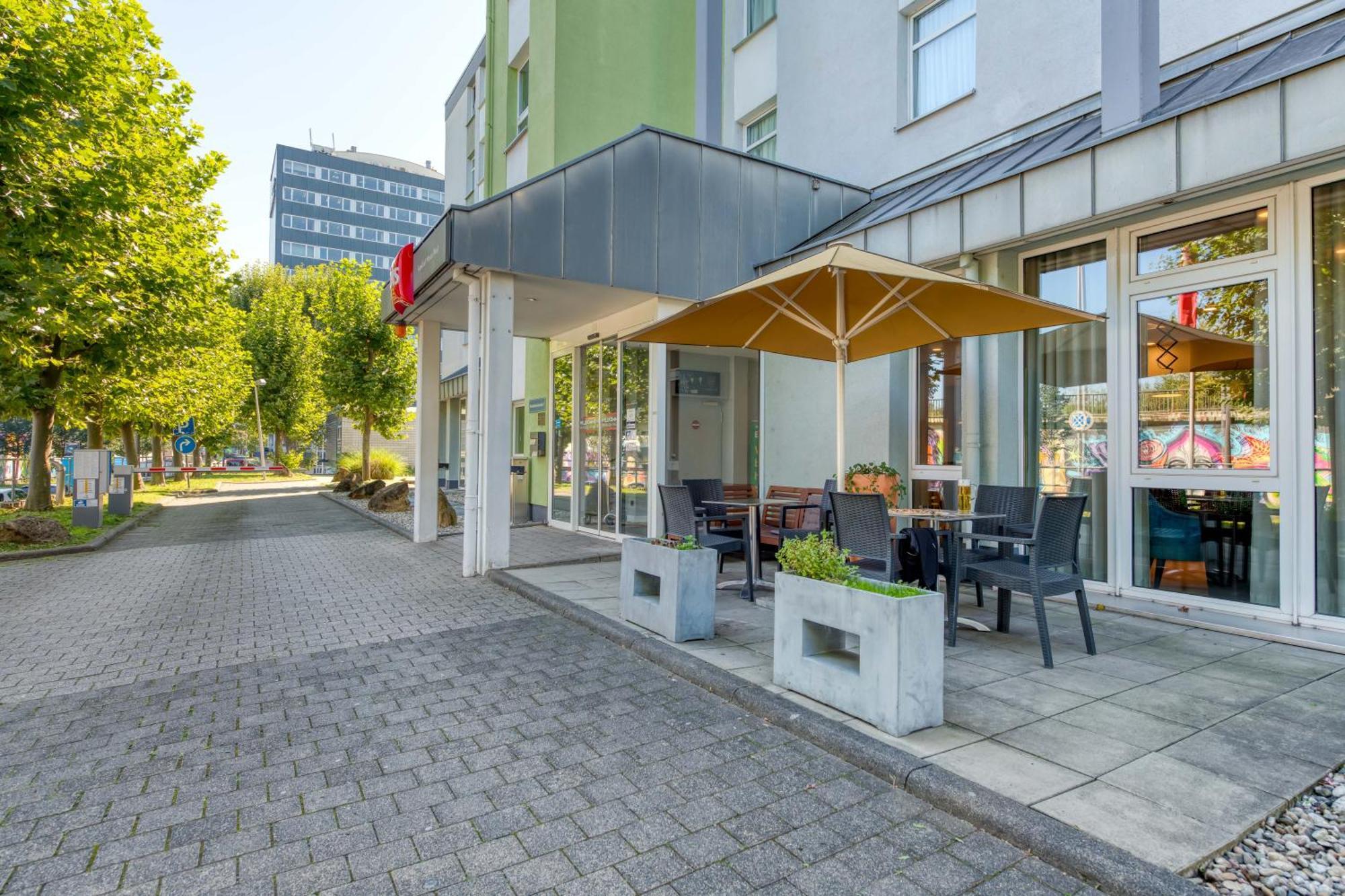 Ibis Hotel Frankfurt Messe West Frankfurt am Main Bagian luar foto