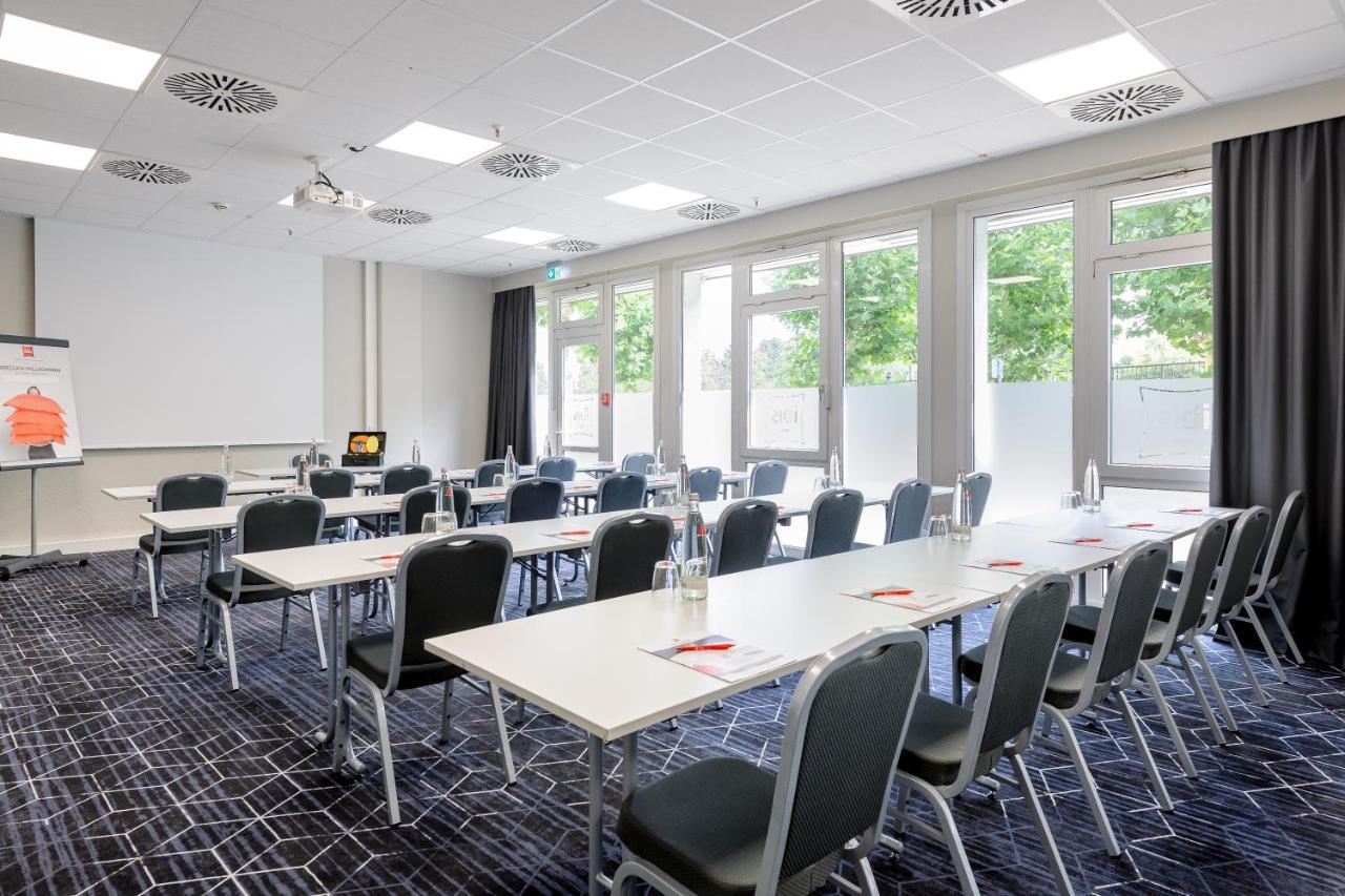 Ibis Hotel Frankfurt Messe West Frankfurt am Main Bagian luar foto